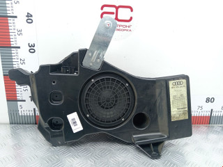 сабвуфер Audi A3 8P/8PA [рестайлинг] 2007, 2.0 л., МКПП, хетчбэк 5 дв., 8P4035382E