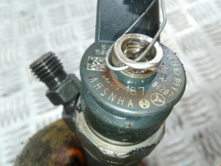 форсунка Mercedes-Benz B-Класс W245 2008, 2.0 л., АКПП, хетчбэк 5 дв., A6400700787