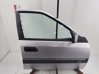 дверь передняя правая Citroen Xantia 1 поколение 1995, 1.9 л., МКПП, хетчбэк 5 дв., 9004K9