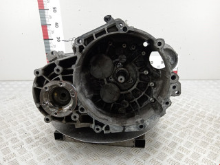 КПП механическая (МКПП) Volkswagen Passat B6 2010, 2.0 л., МКПП, седан, 02Q300042SX