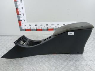 подлокотник Renault Laguna 2 поколение 2003, 1.8 л., МКПП, универсал, 8200362628