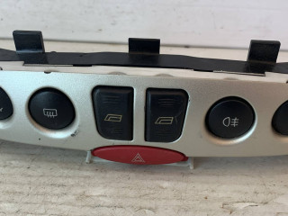 кнопка аварийной сигнализации Fiat Punto 2 поколение 2001, 1.2 л., бензин, МКПП, хетчбэк 5 дв.