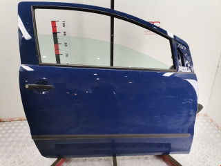 дверь передняя правая Volkswagen Fox 2 поколение 2005, 1.2 л., МКПП, хетчбэк 3 дв., 5Z3831056K