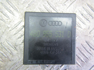 реле стеклоочистителей Audi A4 B5 1998, 4B0955531D