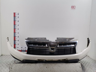 бампер передний Renault Duster 1 поколение 2013, 1.6 л., МКПП, внедорожник 5 дв., 620220030R