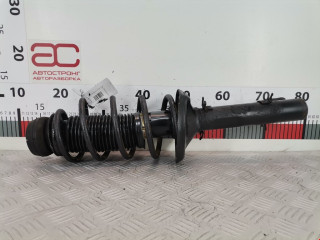 стойка амортизатора Volkswagen Golf 4 поколение 1998, 1.4 л., МКПП, хетчбэк 3 дв., 1J0413031T
