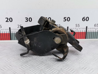 подушка крепления двигателя Mazda Premacy 1 поколение 1999, 1.8 л., МКПП, минивэн, B25D39070C