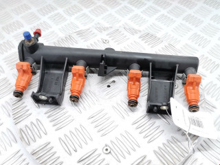 форсунка Peugeot 206 1 поколение 2001, 1.6 л., МКПП, кабриолет, 1984E9