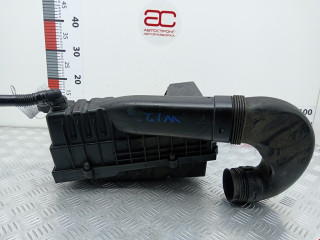 корпус воздушного фильтра Volkswagen Passat B6 2010, 2.0 л., МКПП, универсал, 3Q0129607BC