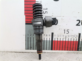 форсунка Volkswagen Golf 5 поколение 2006, 1.9 л., МКПП, хетчбэк 5 дв., 038130073AG