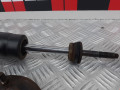 амортизатор передний левый Nissan Navara D40 2008, 2.5 л., МКПП, пикап, 56100EB31B - фото №2