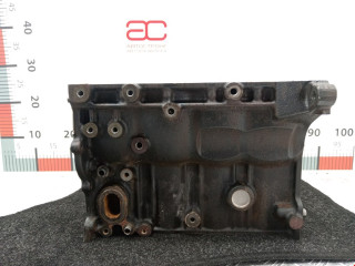 блок цилиндров Chevrolet Spark M300 2013, 1.0 л., МКПП, хетчбэк 5 дв., 25195156