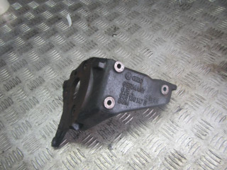 кронштейн ТНВД Volkswagen Passat B4 1994, 1.9 л., 028130147B