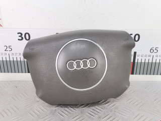 подушка безопасности водителя Audi A4 B6 2001, 2.0 л., МКПП, седан, 8L0880201BA