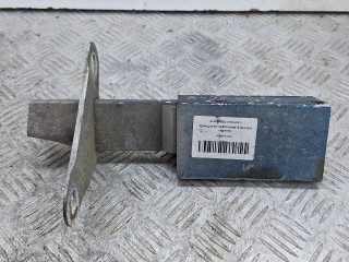 Крепление бампера заднего , 8D0807332C