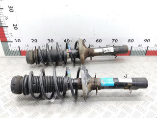 стойка амортизатора Volkswagen Golf 4 поколение 1998, 1.6 л., МКПП, хетчбэк 5 дв., 1J0413031N