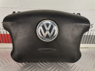 подушка безопасности водителя Volkswagen Sharan 1 поколение [рестайлинг] 2003, 1.9 л., МКПП, минивэн, 7M3880201E