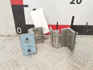 петля крышки багажника Citroen C5 1 поколение 2003, 2.0 л., АКПП, хетчбэк 5 дв., 871580