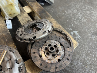маховик Volkswagen Passat B6 2006, 1.9 л., МКПП, седан, 03G105266