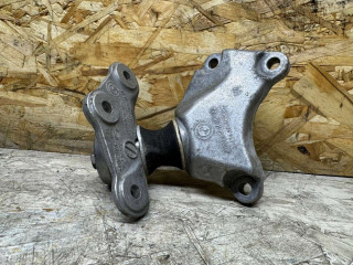 подушка крепления КПП BMW 5 серия G30/G31 2017, 22326861570, 6860542, 22326861571