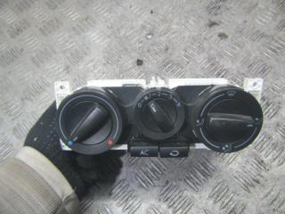 блок управления печки / климат-контроля Volkswagen Golf 3 поколение 2000, 1J0820045F