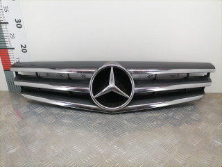 решетка радиатора Mercedes-Benz CLC-Класс 1 поколение 2010, 1.8 л., АКПП, купе, A20388015839252