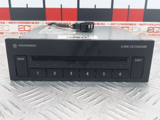 CD-чейнджер Volkswagen Golf 5 поколение 2005, 2.0 л., МКПП, хетчбэк 3 дв., 1K0035110