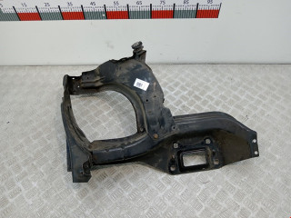 крепление фары левой Mercedes-Benz M-Класс W164 2005, 3.0 л., АКПП, внедорожник 5 дв.