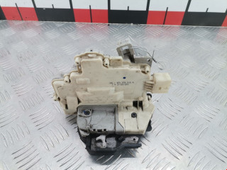 замок двери задней правой Audi A6 4F/C6 2006, 2.0 л., МКПП, универсал, 4F0839016A