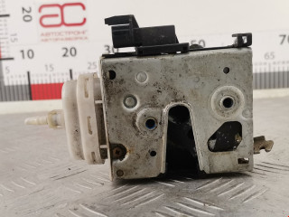 замок двери передней правой Audi A4 B5 1996, 1.6 л., МКПП, седан, 8D1837016F