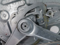 стеклоподъемник электрический задний правый Ford Kuga 1 поколение 2008, 2.0 л., МКПП, внедорожник 5 дв., 1738648 - фото №4