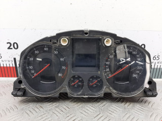 щиток приборов (приборная панель) Volkswagen Passat B6 2005, 2.0 л.