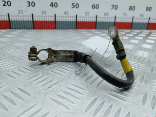 минусовой провод аккумулятора Toyota RAV4 2 поколение (XA20) 2003, 2.0 л., МКПП, внедорожник 5 дв.
