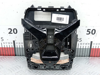 фонарь салона (плафон) BMW 1 серия F40 2020, 2.0 л., АКПП, хетчбэк 5 дв., 61315A784C1