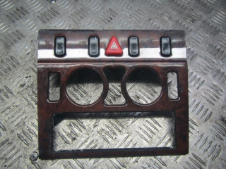 рамка под магнитолу Mercedes-Benz E-Класс W210/S210 1998, 2.4 л., АКПП, седан, 2108200151