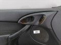 обшивка двери передняя левая Ford Focus 1 поколение [рестайлинг] 2002, 1.4 л., МКПП, хетчбэк 3 дв., 1312034 - фото №5