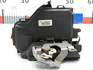 замок двери задней правой Audi A8 D3/4E 2003, 3.7 л., АКПП, седан, 4E0839016