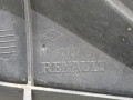 решетка радиатора Renault Laguna 2 поколение 2001, 1.6 л., МКПП, хетчбэк 5 дв., 8200012581B - фото №4