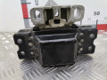 подушка крепления двигателя Volkswagen Passat B6 2007, 1.9 л., МКПП, универсал, 3C0199555AE - фото №7