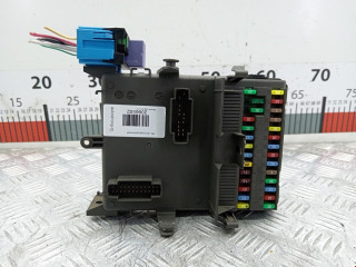 блок предохранителей Renault Laguna 2 поколение 2005, 2.0 л., МКПП, универсал, 8200371614