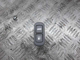 кнопка открытия лючка топливного бака Kia Sorento 1 поколение 2005, 2.5 л., АКПП, внедорожник 5 дв., 623W02150