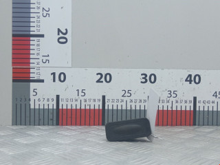 кнопка открытия багажника Renault Megane 2 поколение 2004, 2.0 л., АКПП, универсал, 8200076256