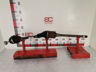 полуось передняя правая (приводной вал, ШРУС) BMW 5 серия F07/F10/F11 2012, 3.0 л., АКПП, седан, 31607618680