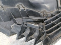 решетка радиатора Renault Laguna 2 поколение 2001, 1.6 л., МКПП, хетчбэк 5 дв., 8200012581B - фото №6