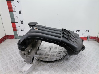 коллектор впускной Volkswagen Polo 3 поколение 2001, 1.9 л., МКПП, универсал, 038129713H