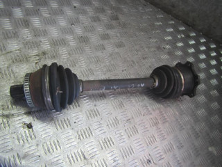 полуось передняя правая (приводной вал, ШРУС) Audi A6 4B/C5 1998, 2.4 л., АКПП