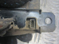 замок двери задней правой Volkswagen Caddy 3 поколение 2008, 1.9 л., МКПП, минивэн, 2K0827506A - фото №3