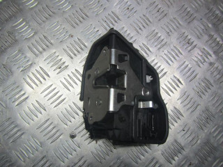 замок двери задней левой BMW X1 E84 2010, 2.0 л., АКПП, внедорожник 5 дв., 7229459