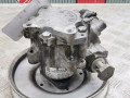 насос гидроусилителя руля Audi A4 B6 2001, 2.4 л., МКПП, универсал, 8E0145155E - фото №3