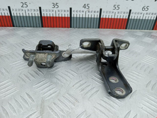 петля двери Mitsubishi Outlander 2 поколение 2008, 2.4 л., АКПП, внедорожник 5 дв., 5732A006